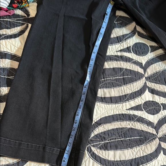 Pilcro black wide leg crop denim jeans - Picture 7 of 7